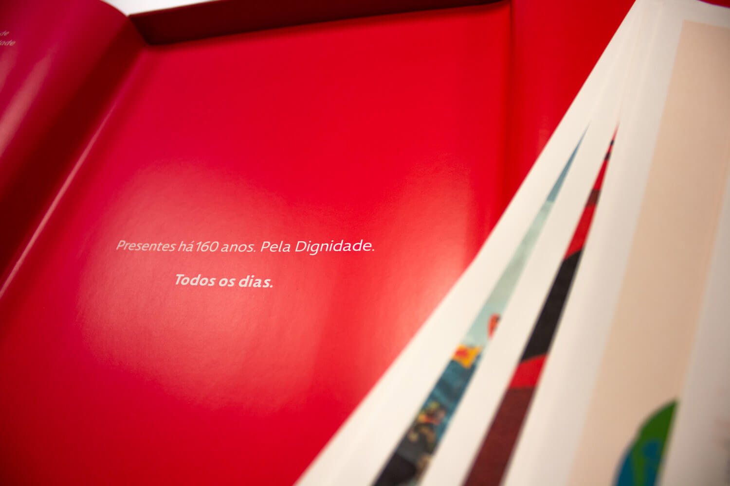 Livro 160 anos da Cruz Vermelha Portuguesa